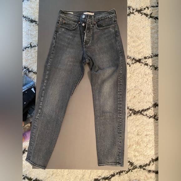 Levi’s wedgie jeans - Picture 2 of 5